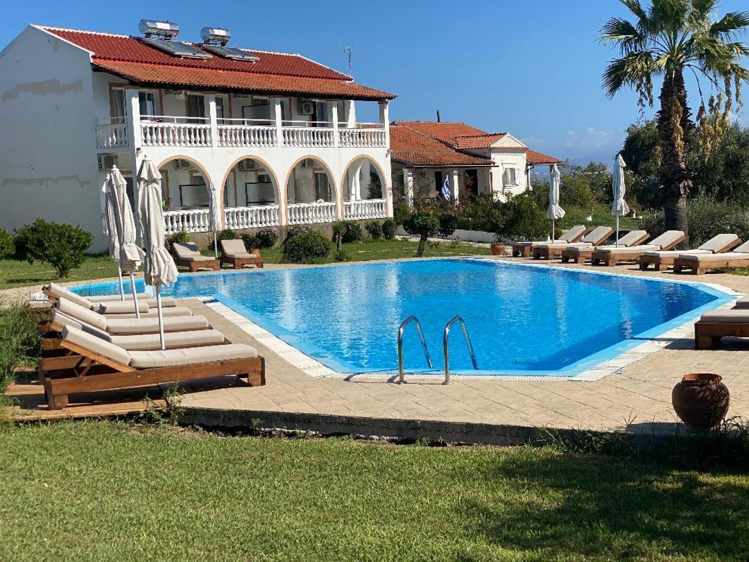 Stefanos Resort Mesongí Eksteriør billede